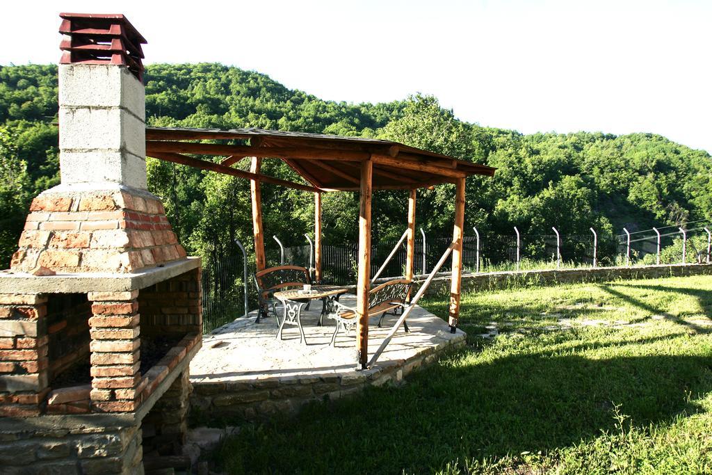 Guesthouse Alexandros Nestorion Exterior foto